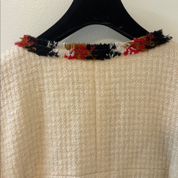 CHANEL Ivory Tweed Coat with Vibrant Trim - Picture 6 of 17